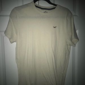 Hollister “Must - Have” Tee Shirt Men’s Size M